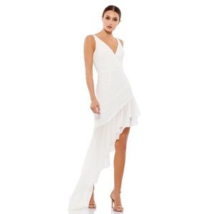 Mac Duggal White Asymmetrical Ruffled V-Neck‎ Sleeveless Chiffon Dress